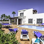 Henry - Lh187 By Now Ltd * Playa Blanca (Lanzarote)