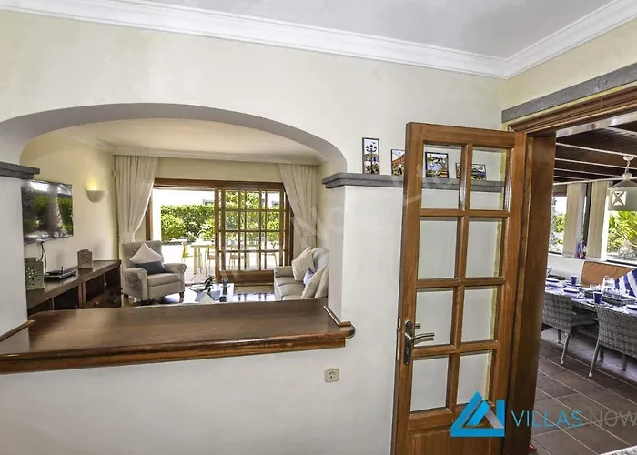 Henry - Lh187 By Now Ltd